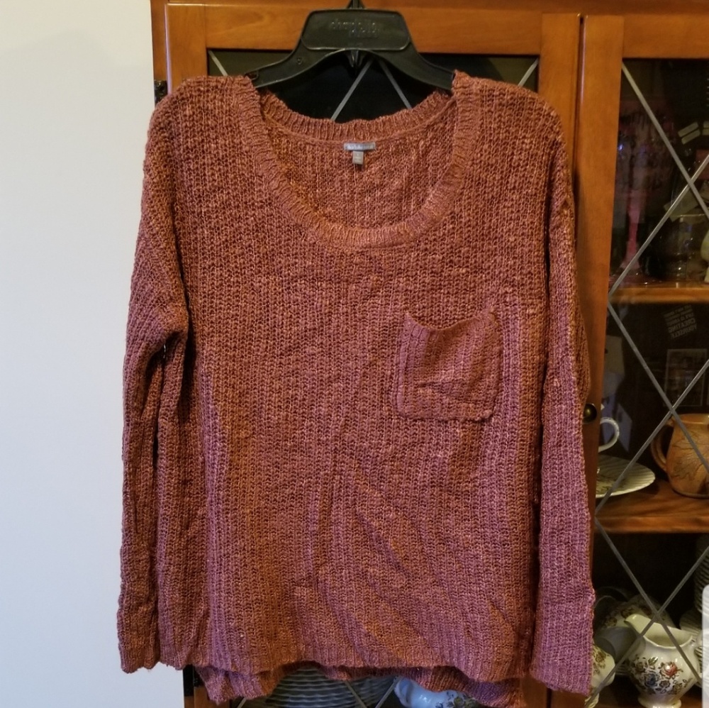 NWOT- Chunky Knit Slightly Cropped Sweater